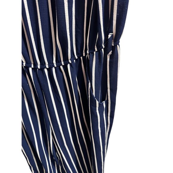 👗 2/$30 👗 Navy & White Striped Capri Jumpsuit M, Elastic Waist & Pockets - Picture 2 of 5